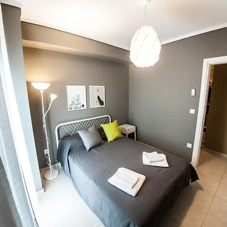 Club 2 Apartment